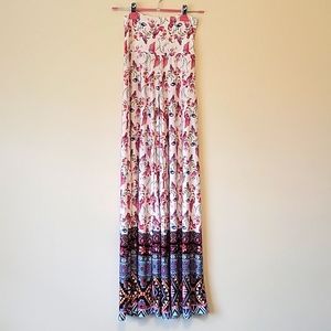 Parrot Print Wide Leg Pants